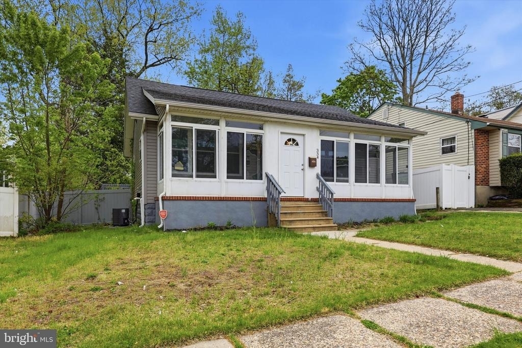 334 N Oakland Avenue - Photo 1