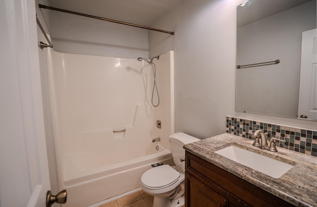 12403 Tree Line Dr - Photo 10
