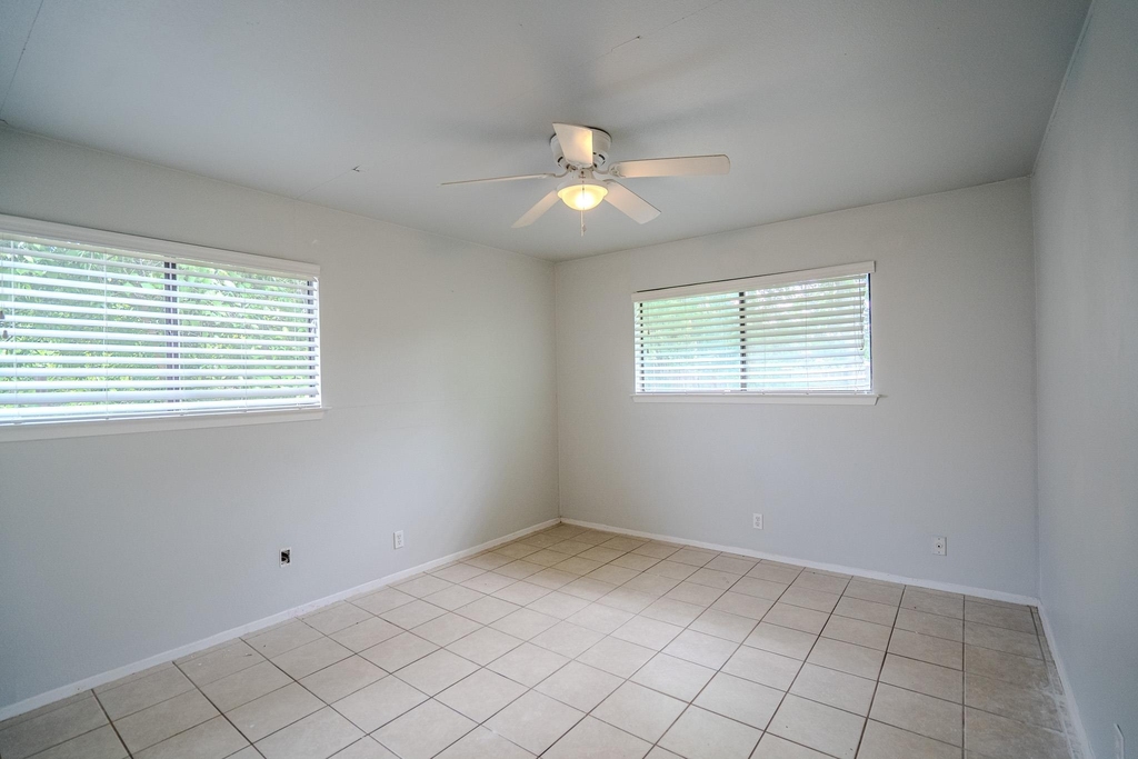 12403 Tree Line Dr - Photo 8