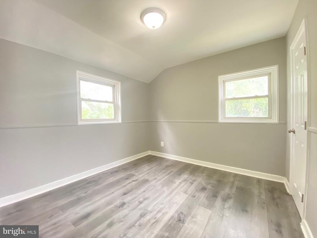 2301 Houston Street - Photo 8