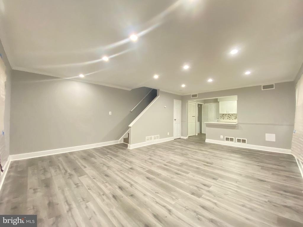 2301 Houston Street - Photo 2