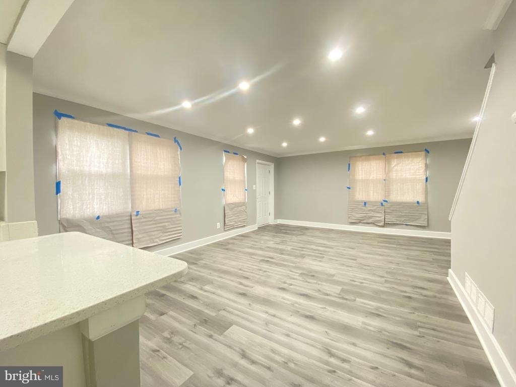 2301 Houston Street - Photo 3