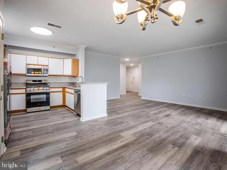 1301 Karen Boulevard - Photo 4