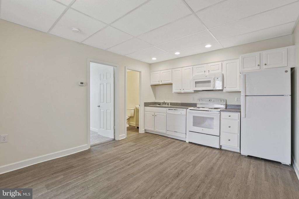 28 Liberty Street - Photo 8