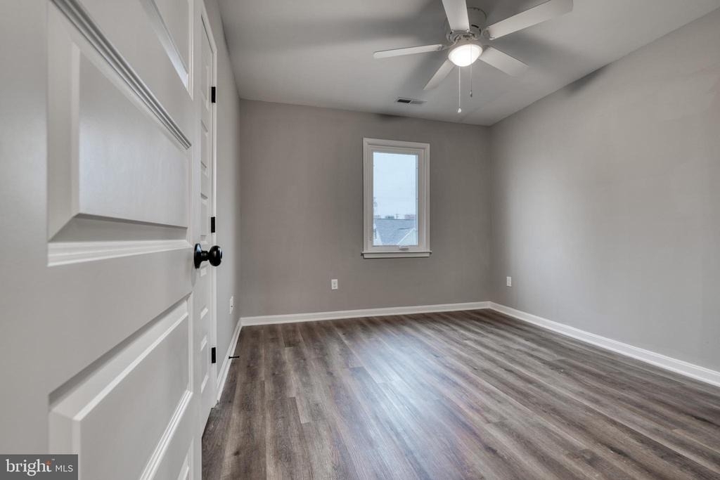 6722 Brentwood Avenue - Photo 9