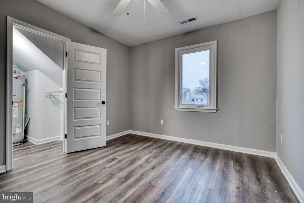 6722 Brentwood Avenue - Photo 11