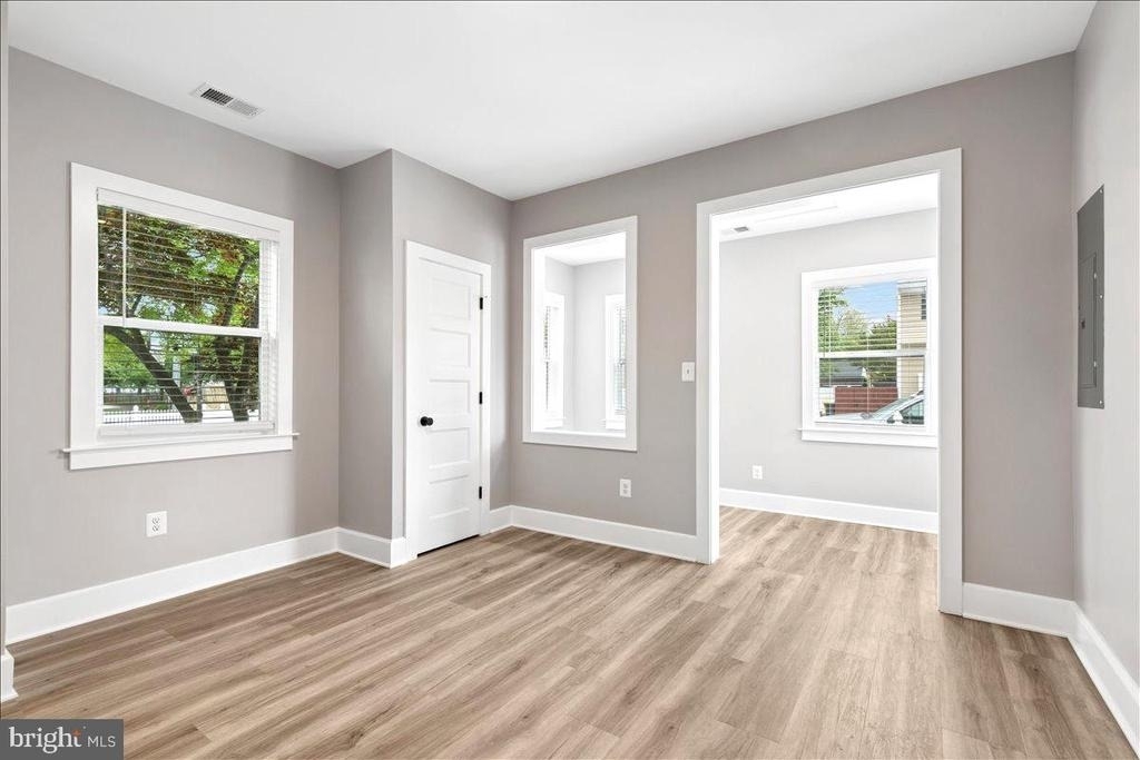 1621 Bentley Road - Photo 9
