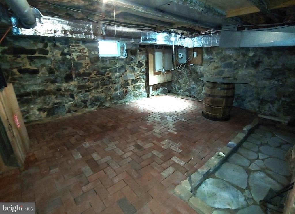 30 Cornhill Street - Photo 21