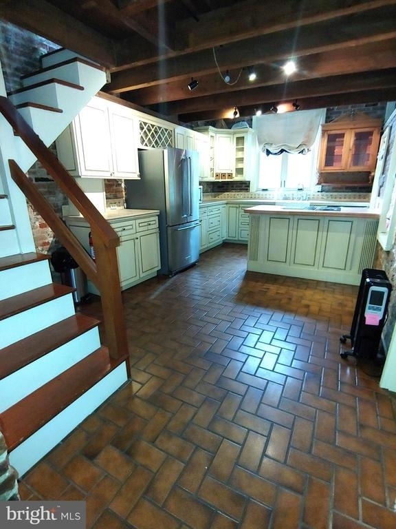 30 Cornhill Street - Photo 12