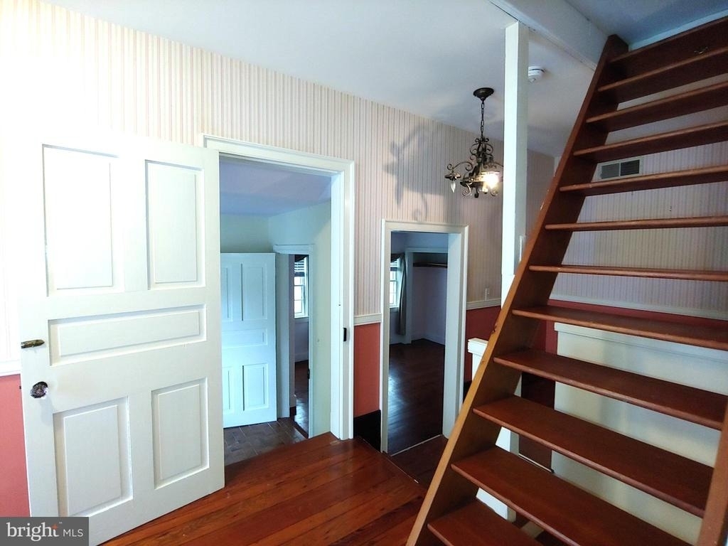 30 Cornhill Street - Photo 38