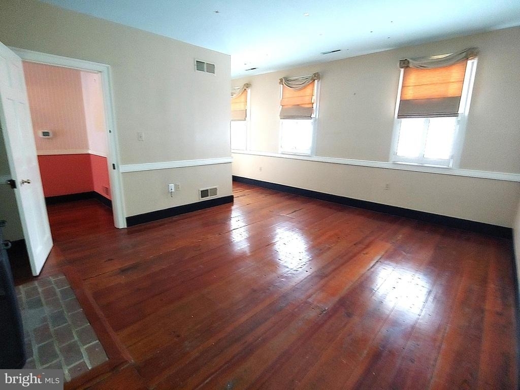 30 Cornhill Street - Photo 46