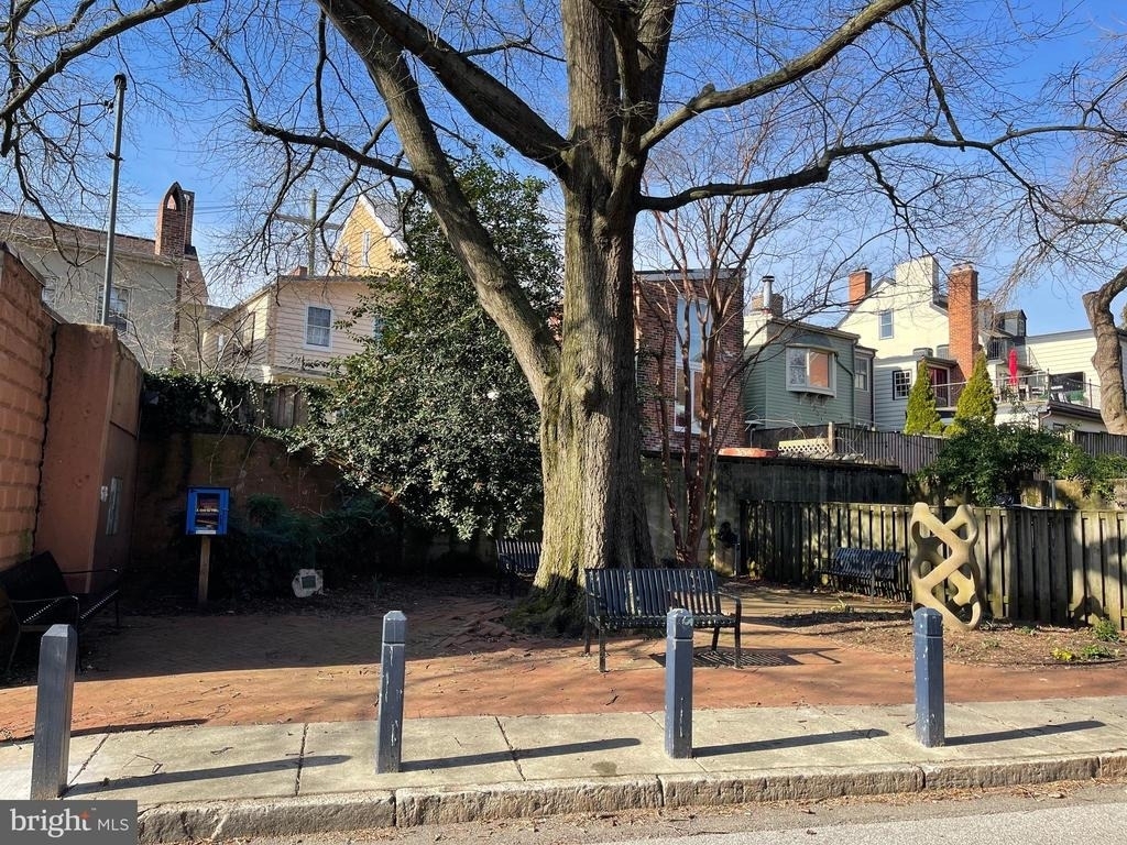 30 Cornhill Street - Photo 60