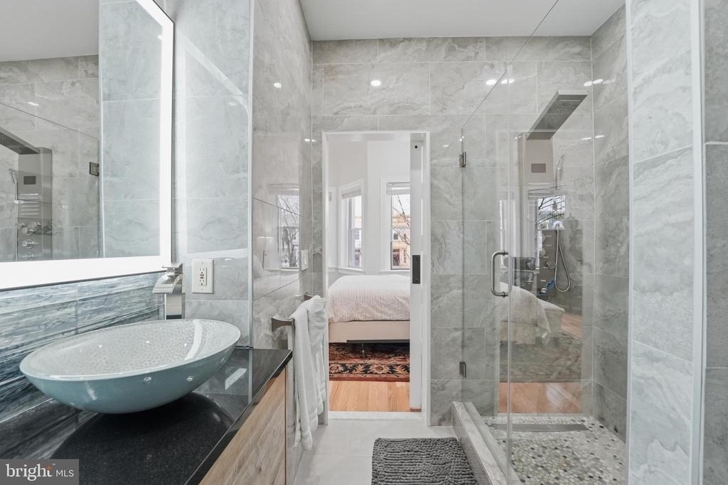 56 Adams Street Nw - Photo 21