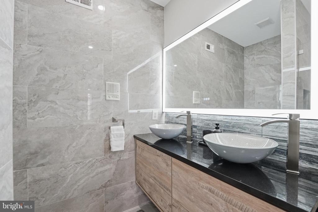 56 Adams Street Nw - Photo 23