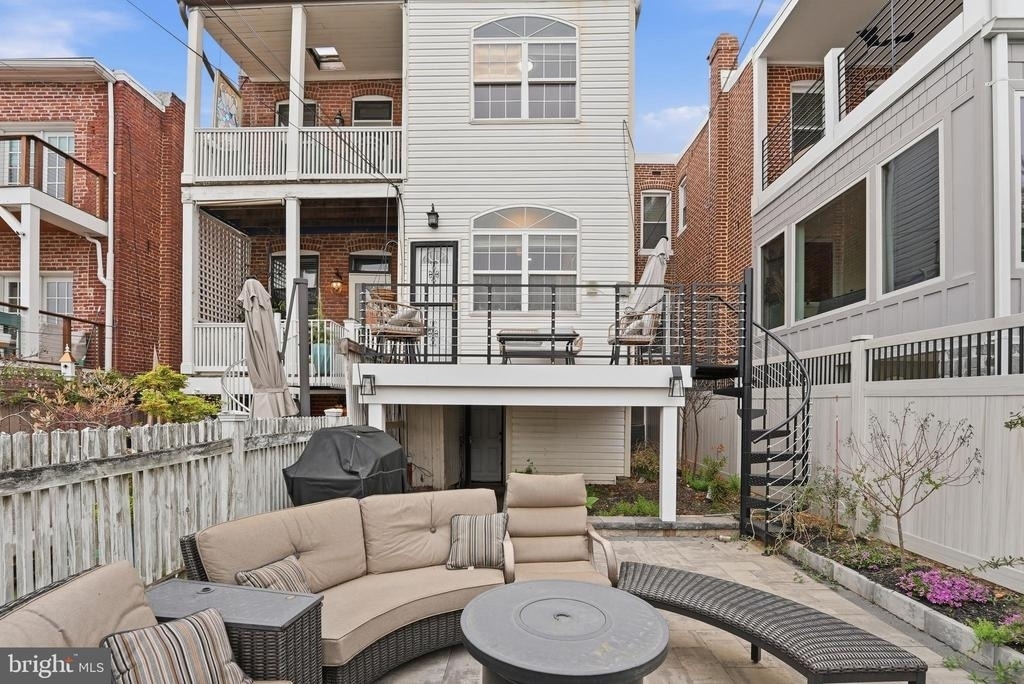 56 Adams Street Nw - Photo 38