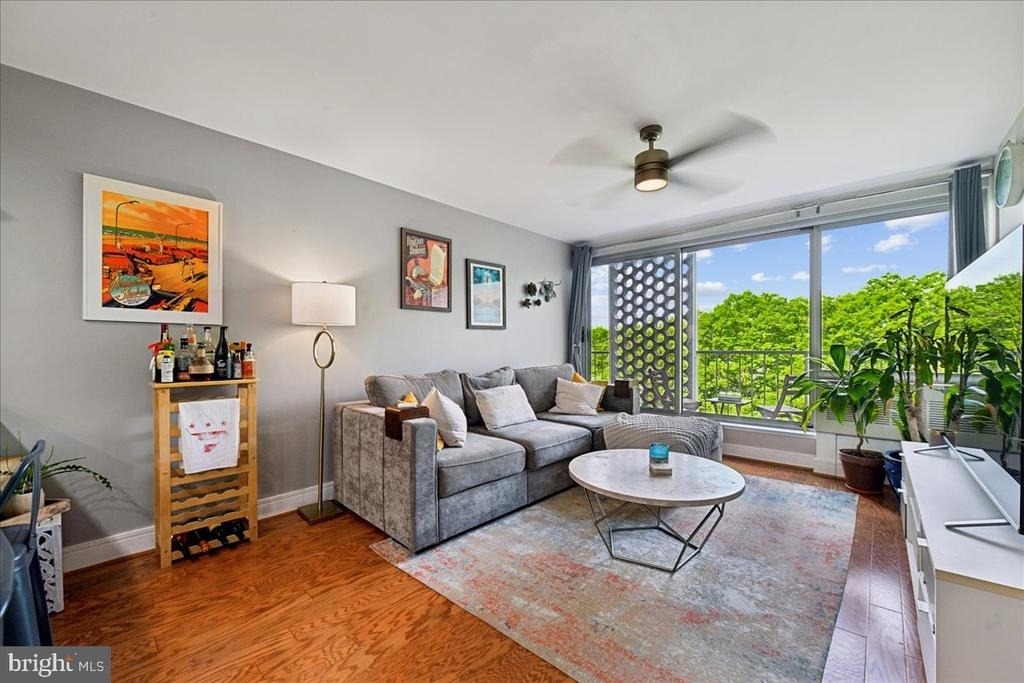 800 4th Street Sw - Photo 2