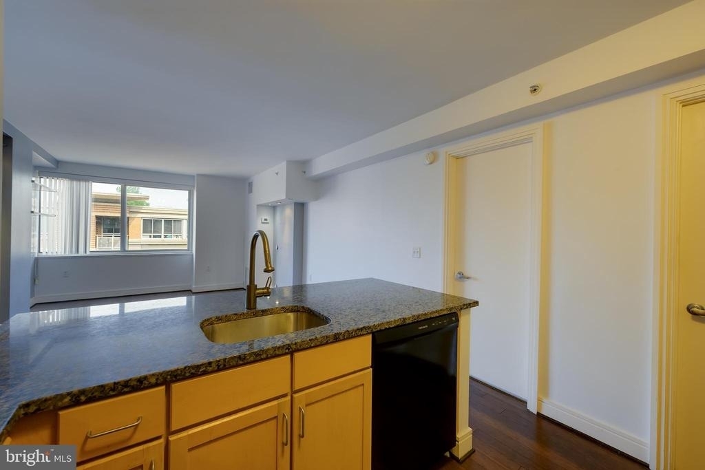 800 4th Street Sw - Photo 5