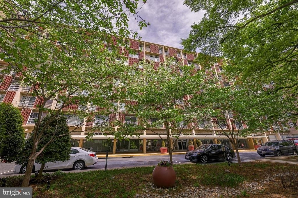 800 4th Street Sw - Photo 1
