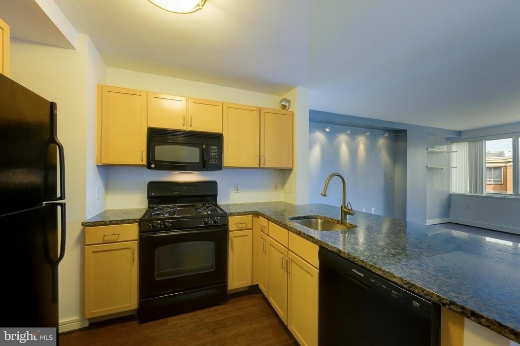 800 4th Street Sw - Photo 4