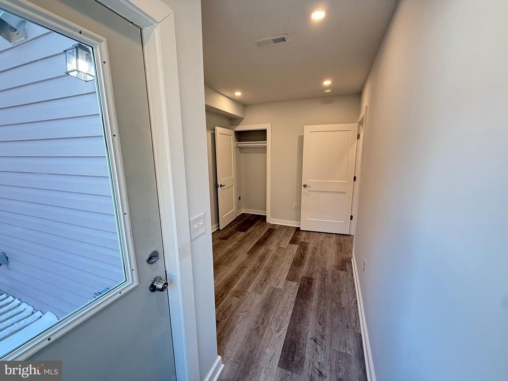 1516 18th Street Se - Photo 7