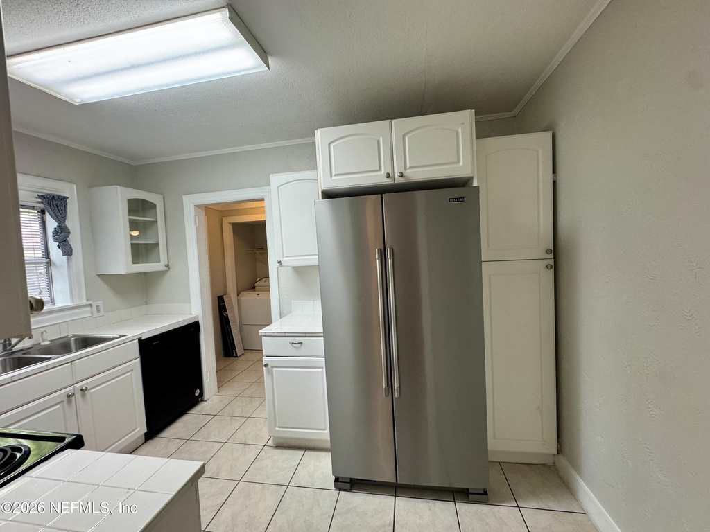 3352 College Street - Photo 7