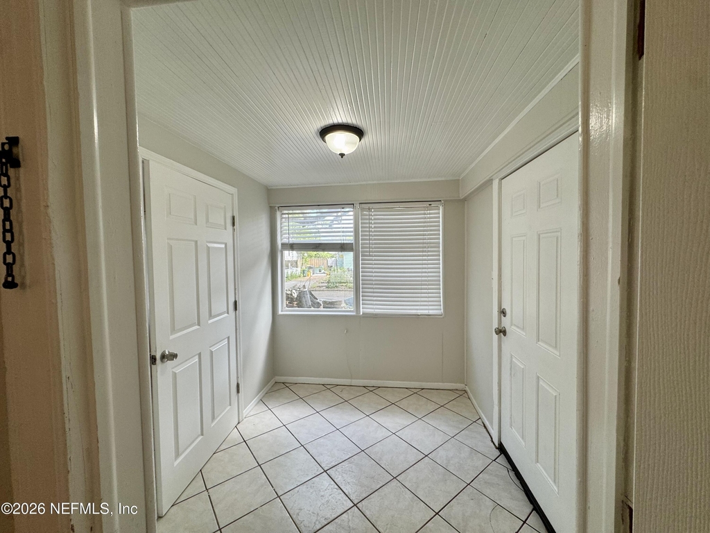 3352 College Street - Photo 1