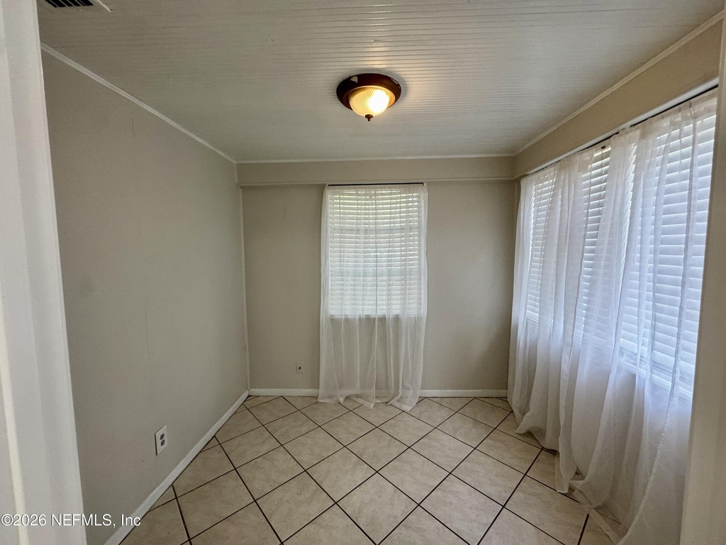 3352 College Street - Photo 2