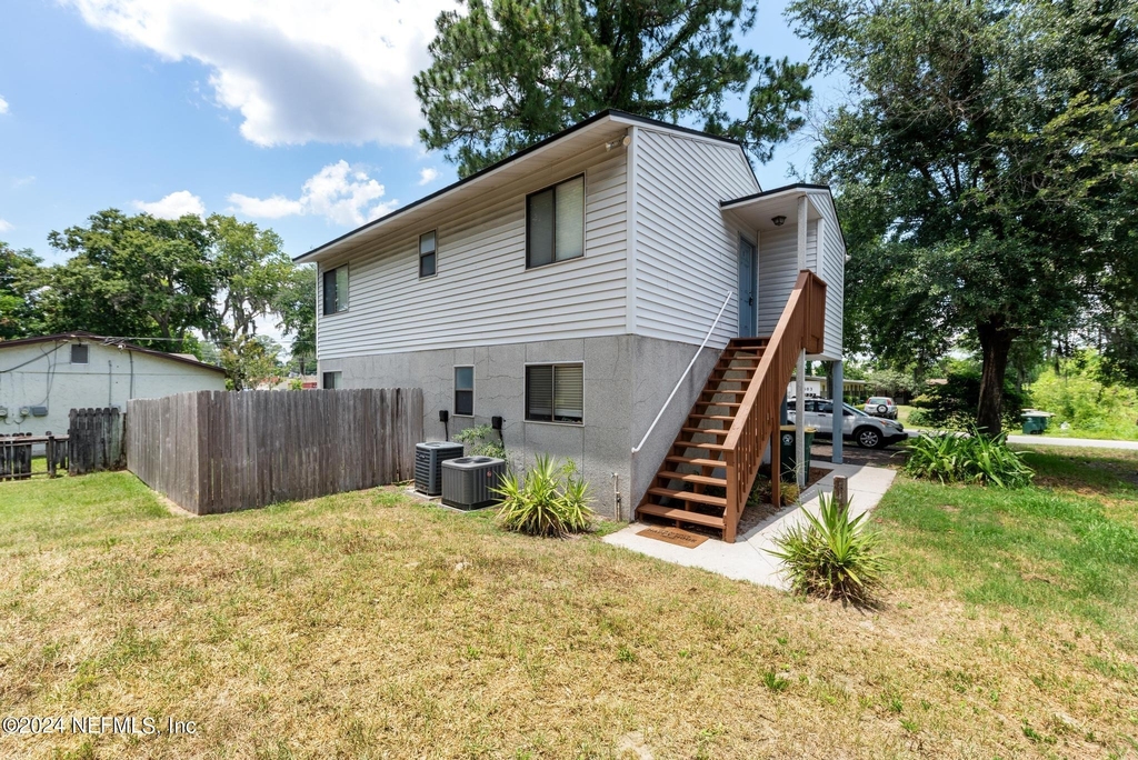 3604 Morton Street - Photo 1