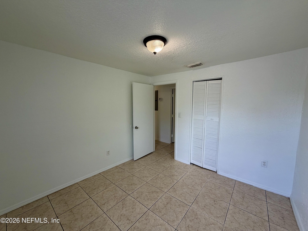 5903 Droad Street - Photo 12