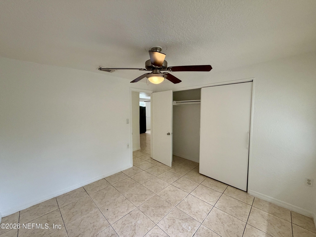 5903 Droad Street - Photo 8