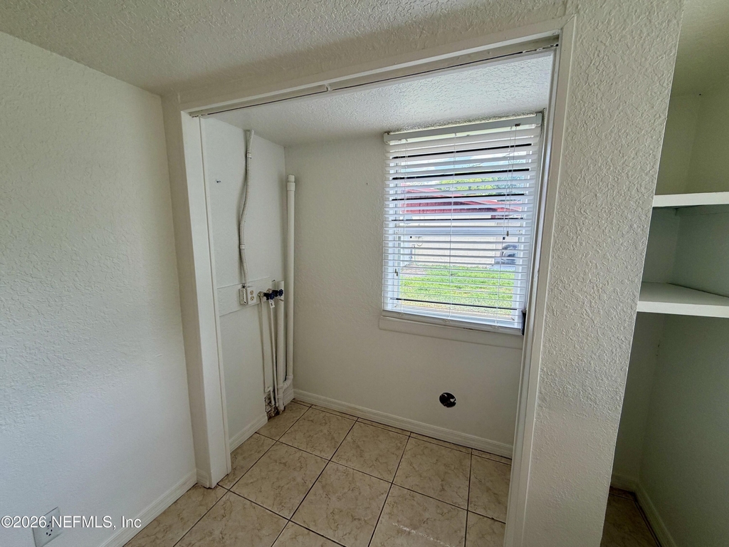5903 Droad Street - Photo 2