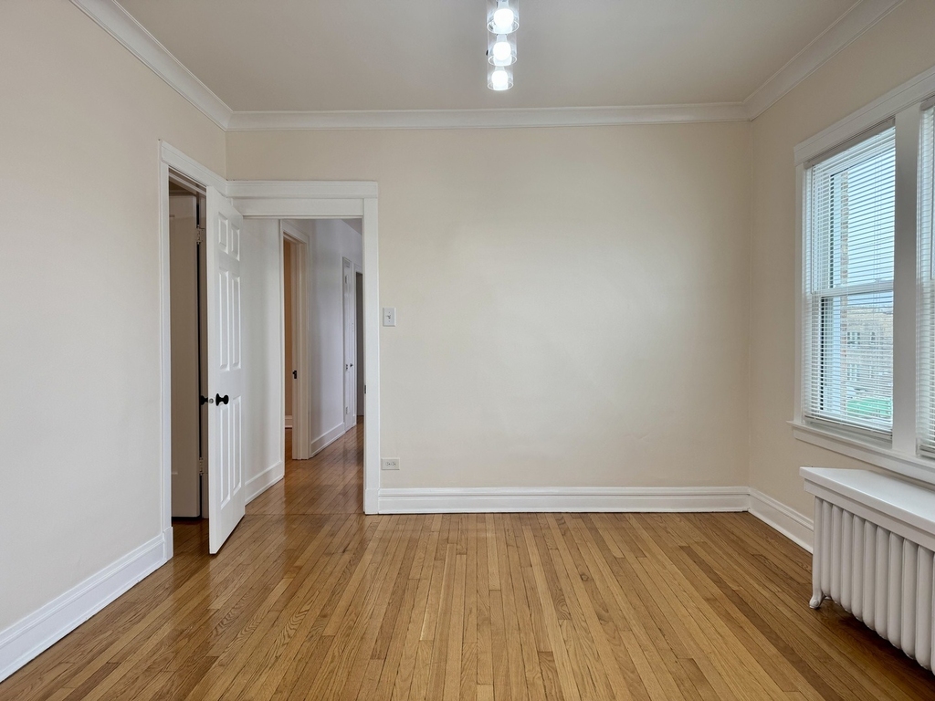 2125 Wesley Avenue - Photo 9
