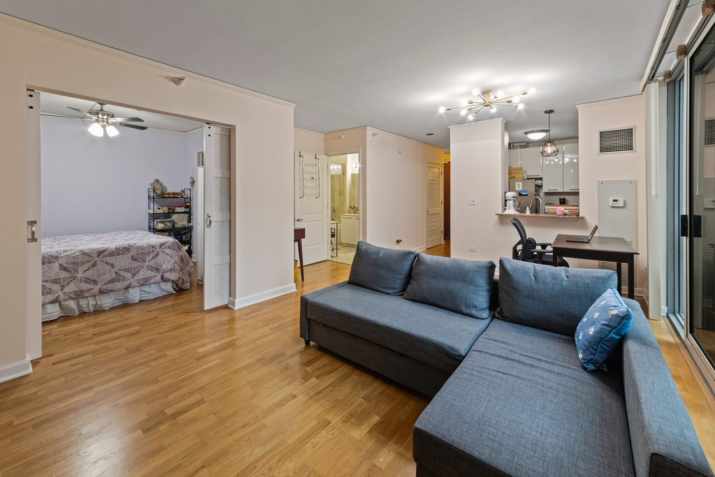 420 E Waterside Drive - Photo 5