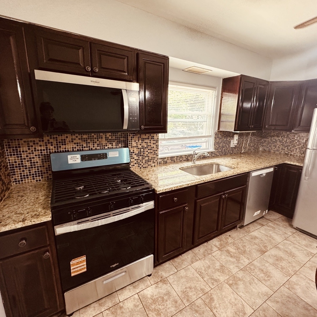 5544 N Campbell Avenue - Photo 3