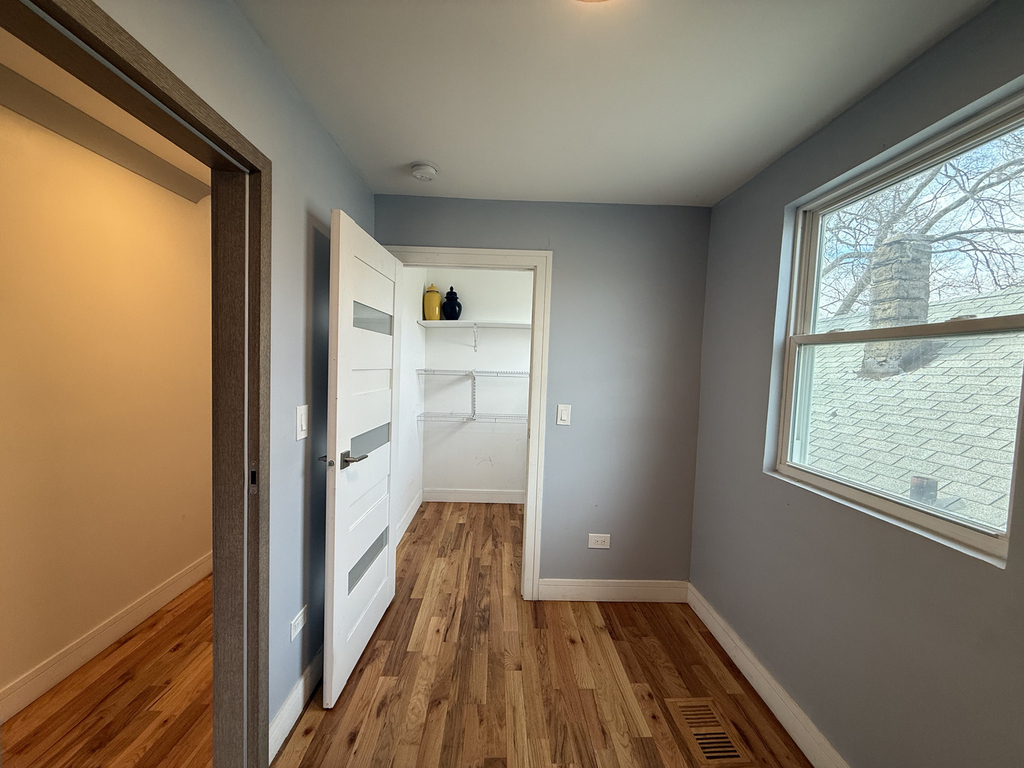 5942 S Justine Street - Photo 11