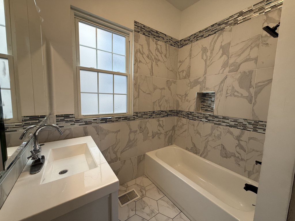 5942 S Justine Street - Photo 9