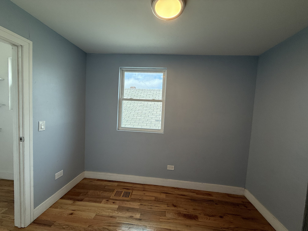 5942 S Justine Street - Photo 10
