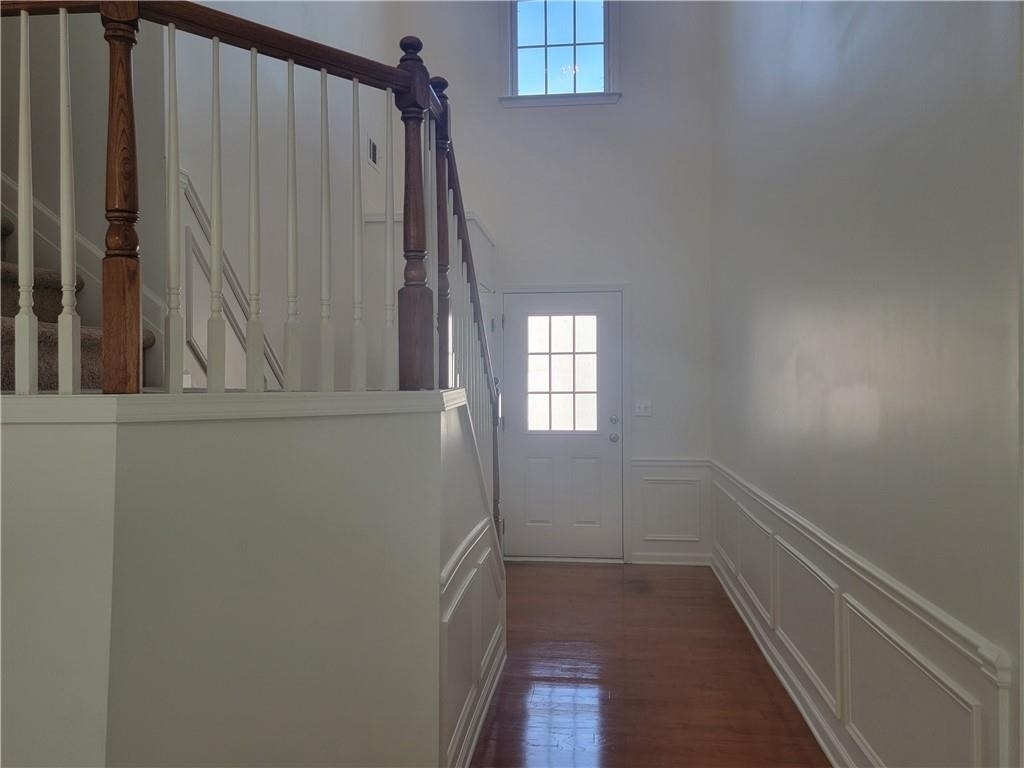 2448 Fairlie Drive - Photo 2