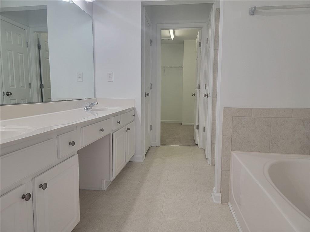 2448 Fairlie Drive - Photo 10