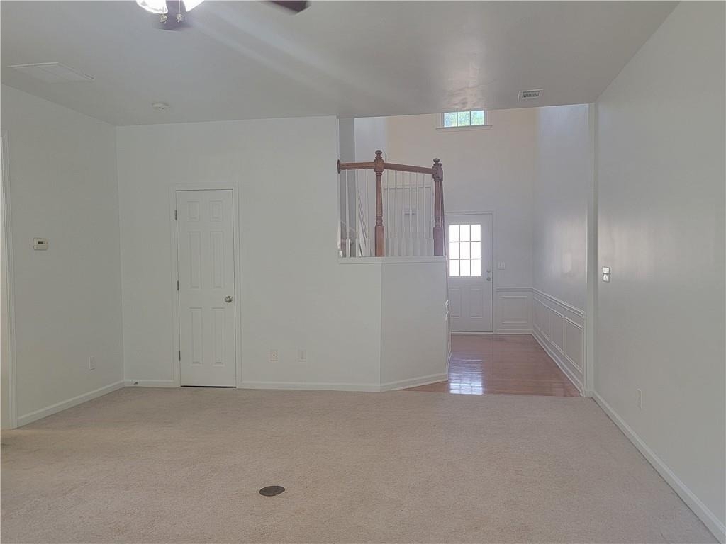 2448 Fairlie Drive - Photo 3