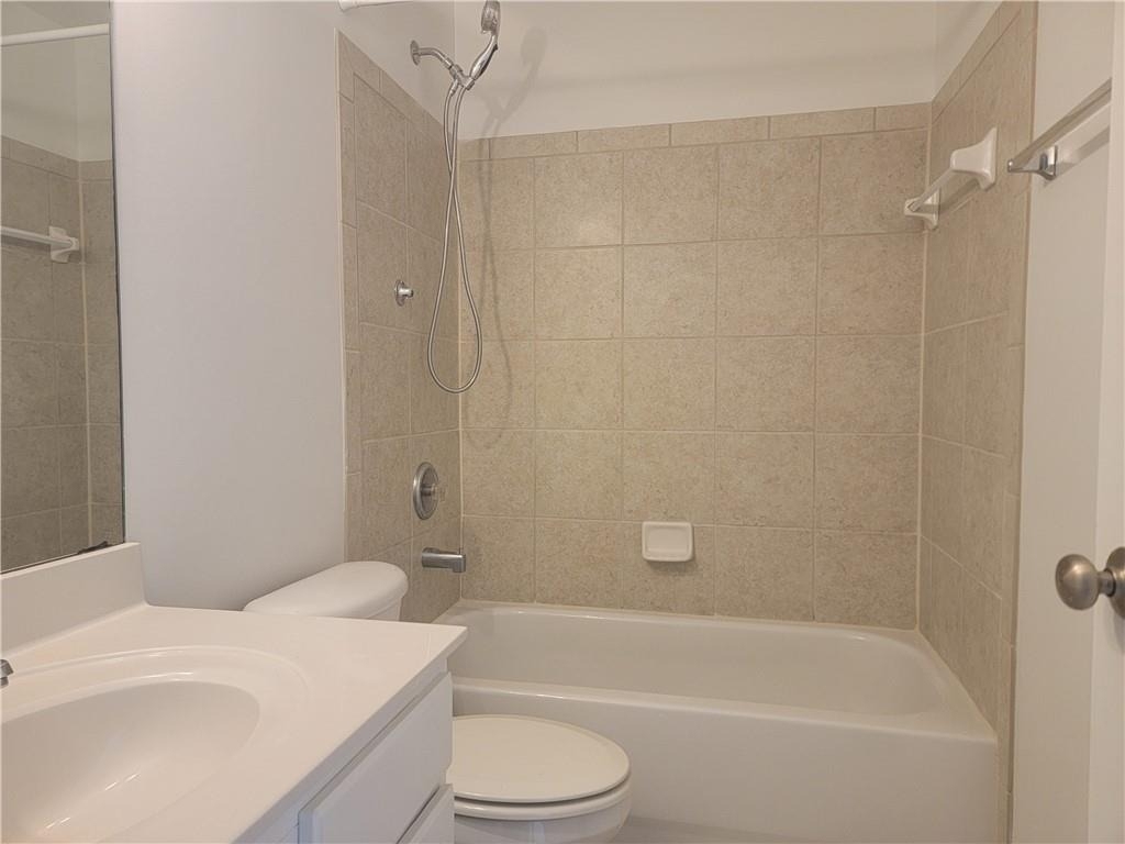 2448 Fairlie Drive - Photo 16