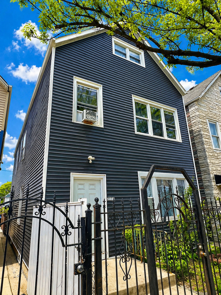 2114 W 51st Street - Photo 1