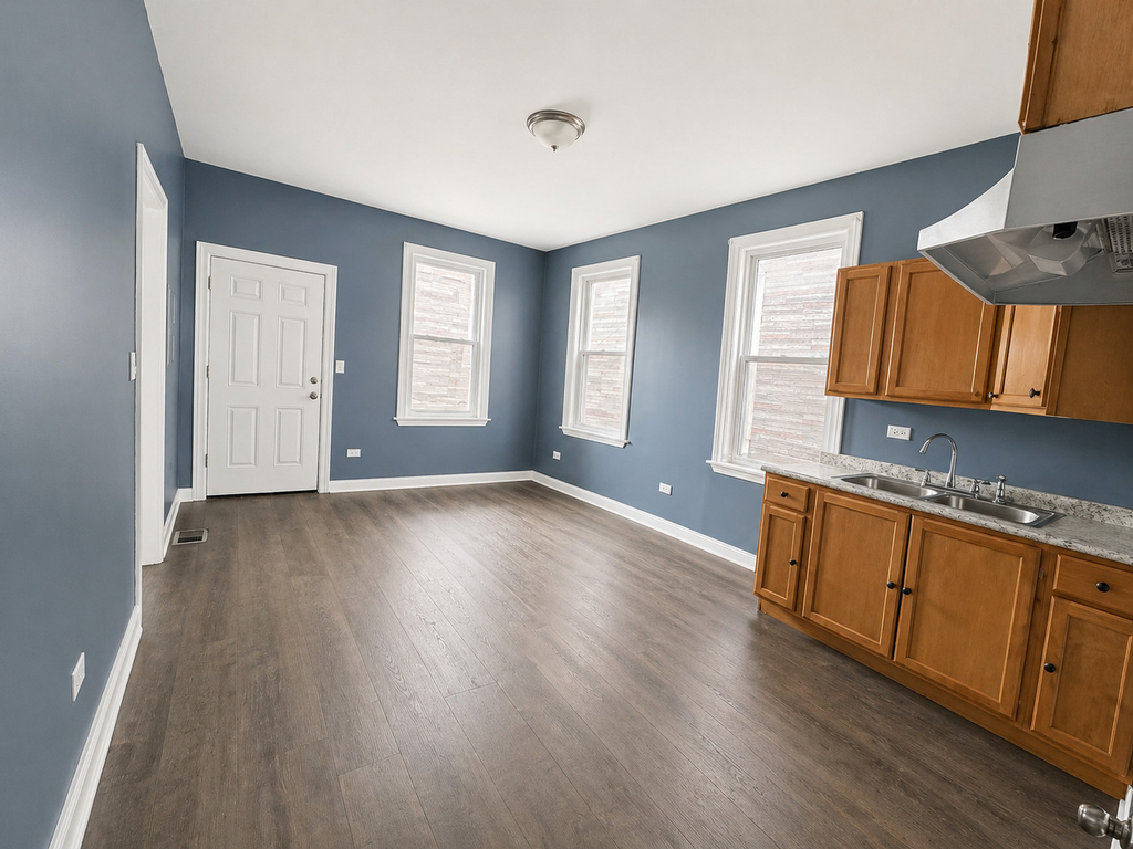 2114 W 51st Street - Photo 3