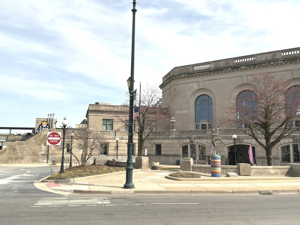 224 E Cass Street - Photo 9