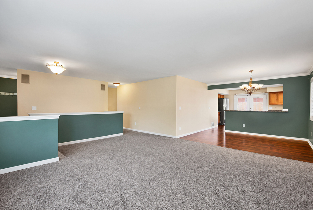 1013 Stonegate Road - Photo 2