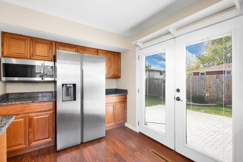 1013 Stonegate Road - Photo 6