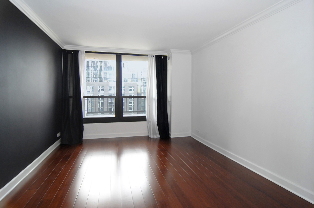 1030 N State Street - Photo 11