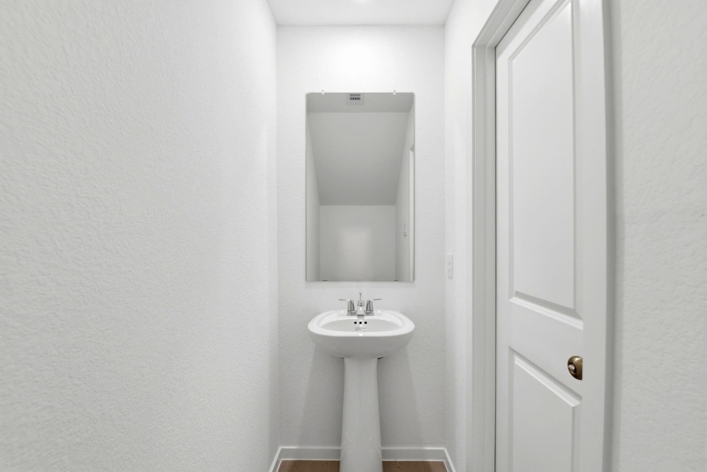 629 Craven Street - Photo 16