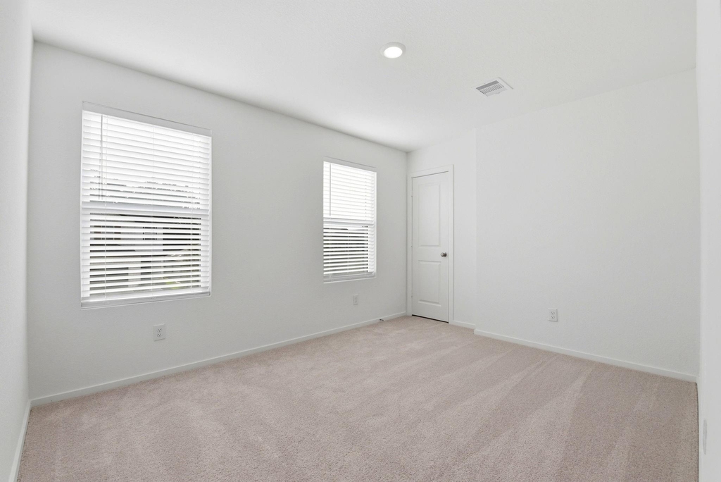 629 Craven Street - Photo 31