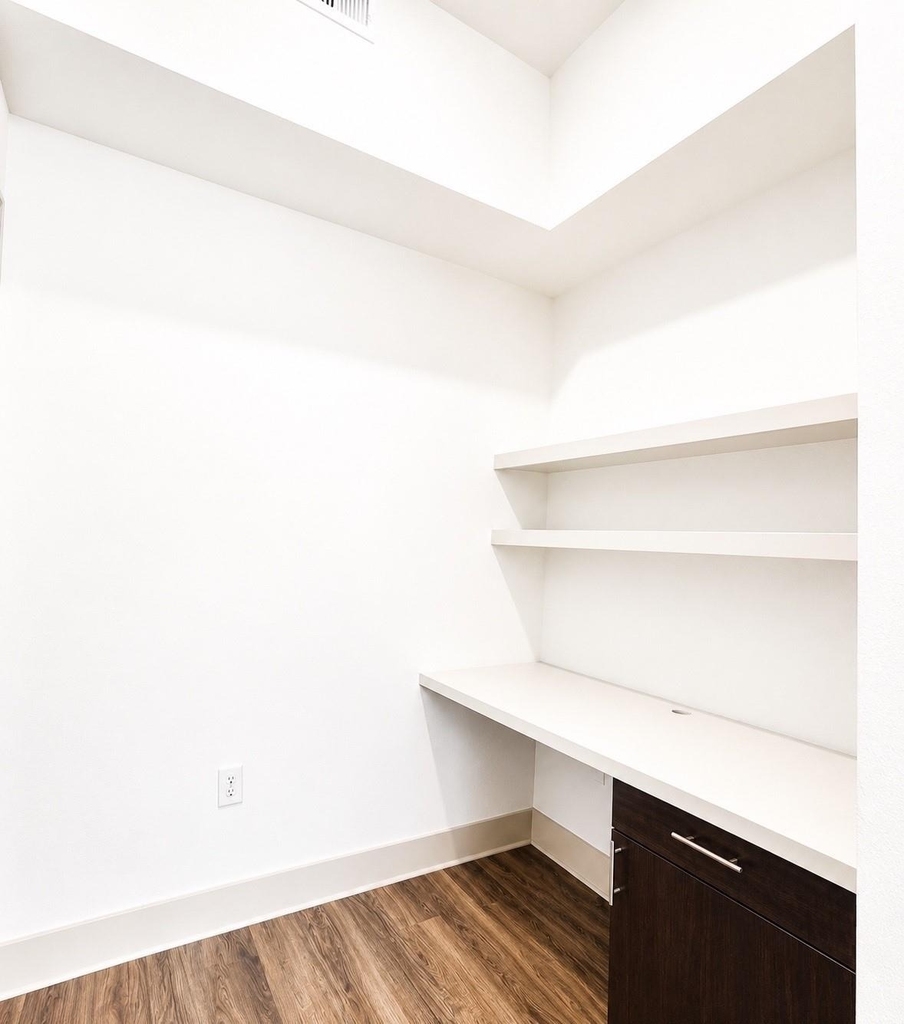 2222 Smith Street - Photo 4